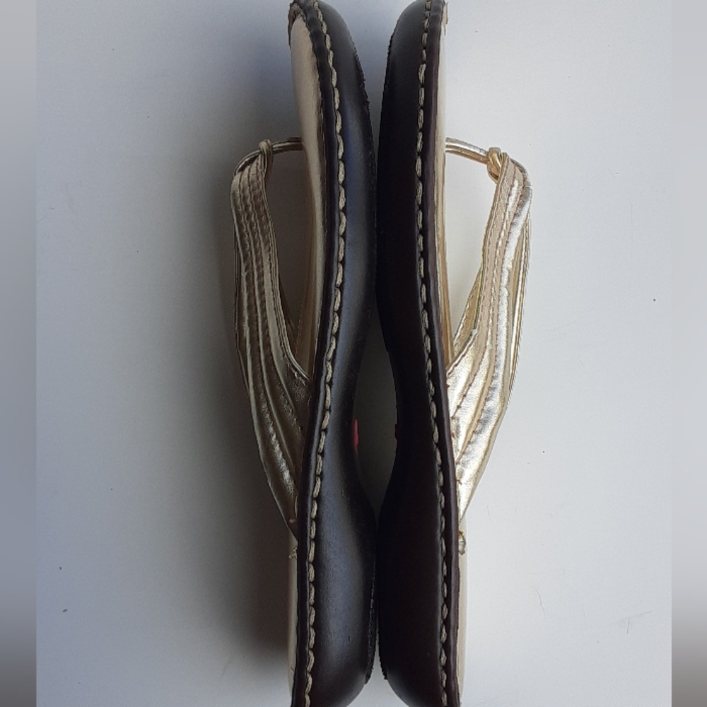 Boc Born Concept Golden Flip Flops View 3